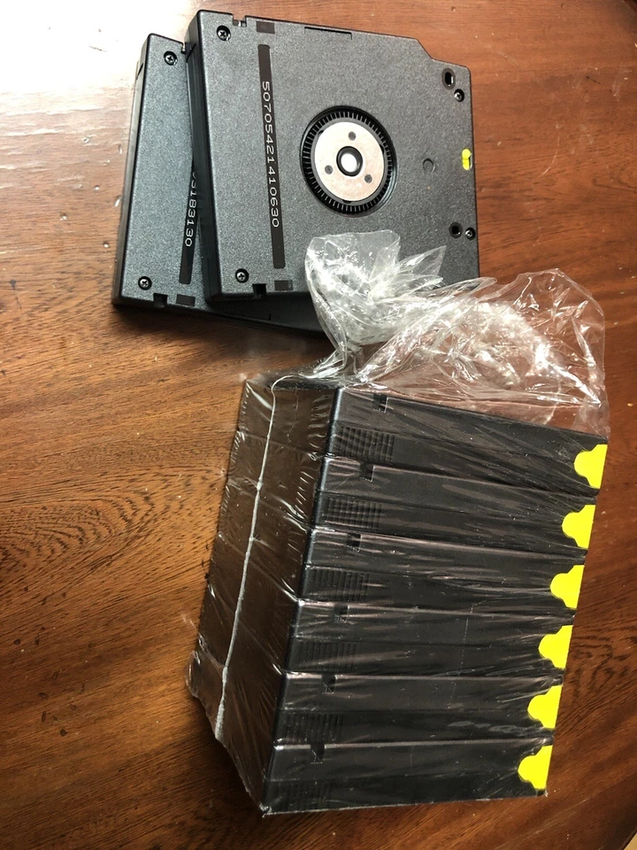 SUN/Oracle storagetek T10000 volsafe Data Tape Cartridge 003-2970-01 New 8pcs - Image 2 of 2