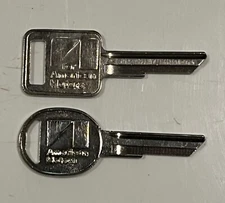 Jeep AMC Key Blank Set.  Oval And Square Key Included. RA3 & RA4 1974-1984