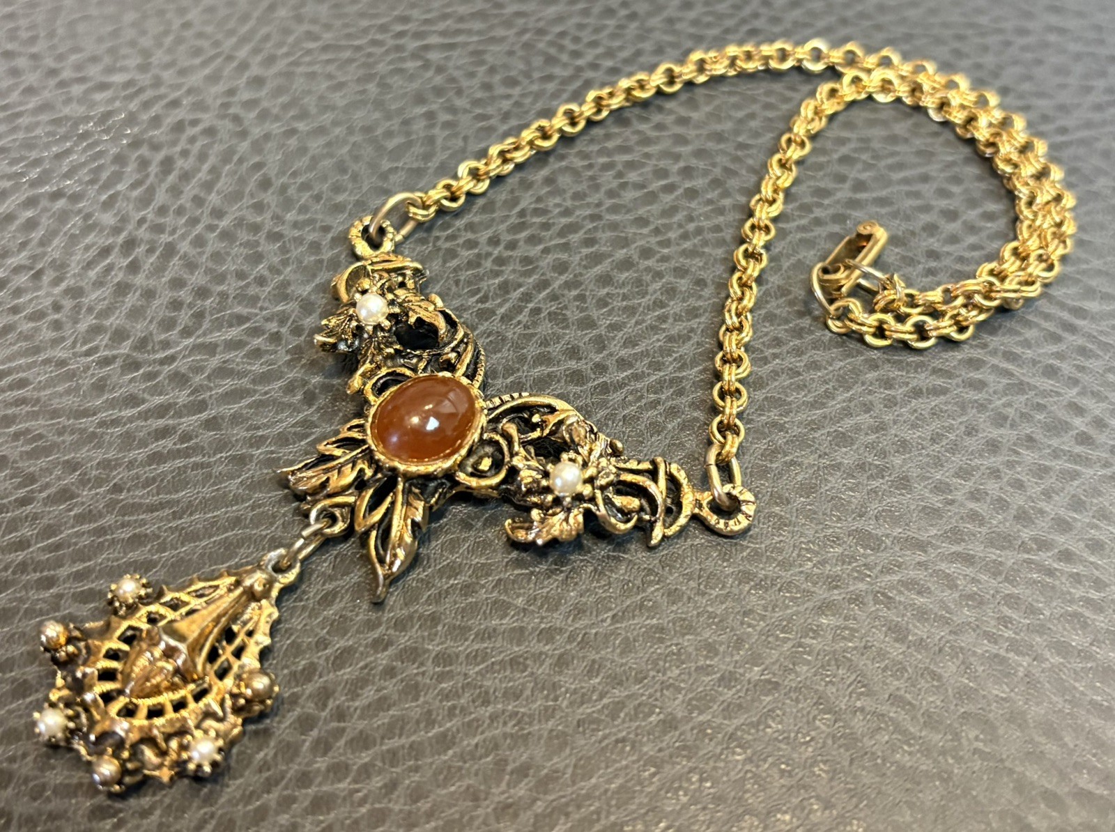 Vintage Victorian Revival Faux Carnelian Cabochon Faux Pearl Festoon Necklace
