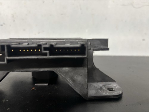 2002-2008 TRAILBLAZER/ ENVOY REAR BODY LIFTGATE CONTROL MODULE - Picture 8 of 12