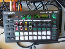 Roland MC-101 Groovebox