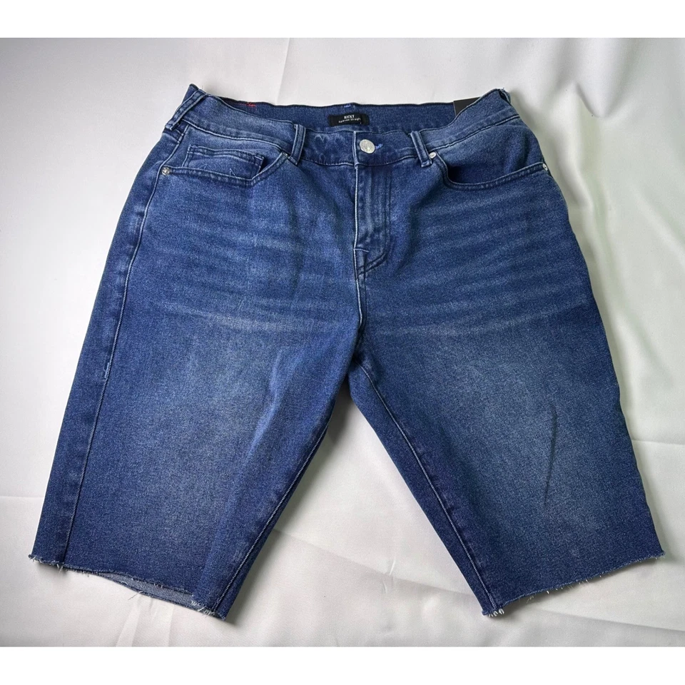 Новый с Ярлыками True Religion Ricky расслабленный прямой джинсовой ткани шорты состаренный необработанный кромки размер 32 - Изображение 3 из 4