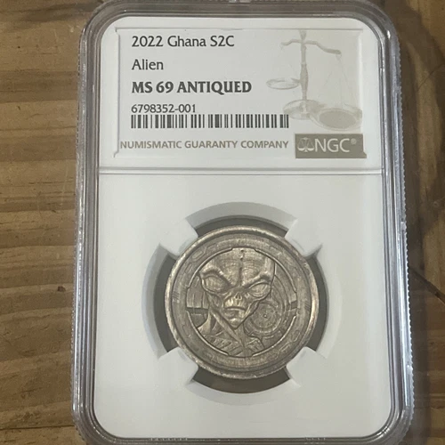 RARE🔥 2022 Ghana Alien 1/2 oz Silver Antiqued Coin NGC MS69