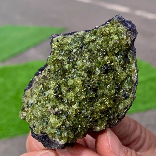 114G Natural and rare beautiful museum grade olive green olivine crystal - 第 12/23 張圖片