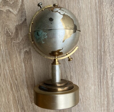 Vintage World Globe Cigarette Case Holder, 1960s Vintage Vintage World Globe Cigarette Case Holder, 1960s Vintage