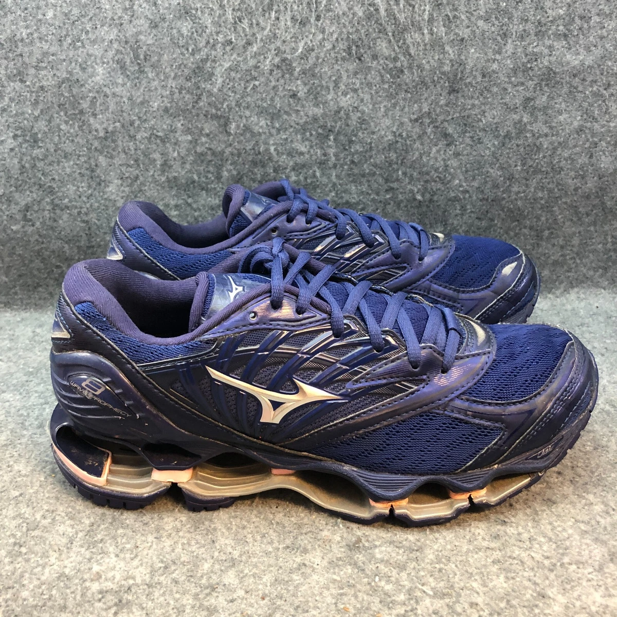Mizuno wave on sale prophecy womens 8.5