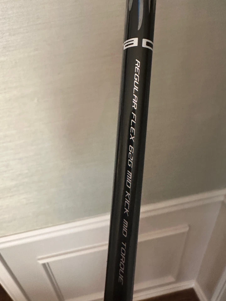 Club de rescate híbrido Cobra Bio Cell 22-25° con varilla de grafito - Buen estado Foto 3 de 4