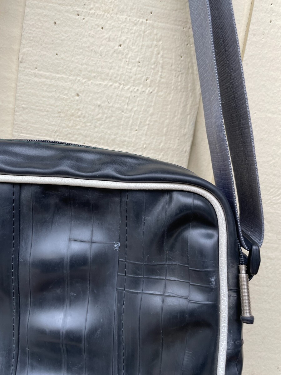 Alchemy Goods mercer messenger haversack. Recycled inner Alchemy Goods mercer messenger haversack. Recycled inner
