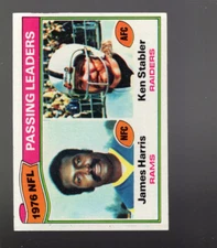 B5055- 1977 Topps FB #s 1-100 APPROXIMATE GRADE -You Pick- 15+ FREE US SHIP
