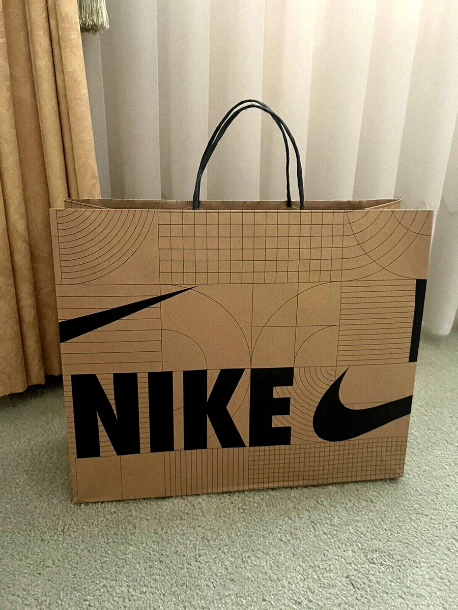 Nike shopping bag discount
