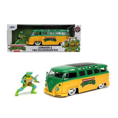 TMNT Teenage Mutant Ninja Turtles 1962 Volkswagen Bus 1:24 Scale