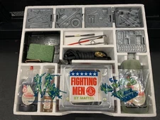 Mattel Fighting Men Thingmaker Creepy Crawlers Plastigoop