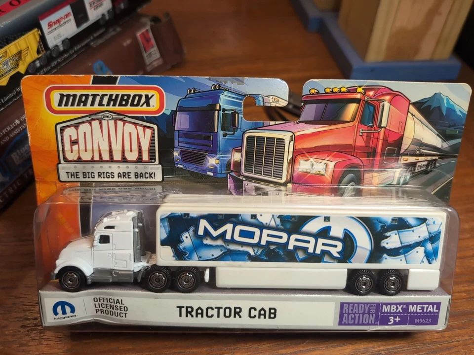  New Matchbox Convoy Tractor Cab "Mopar" M9623 2008 - Image 4 of 4