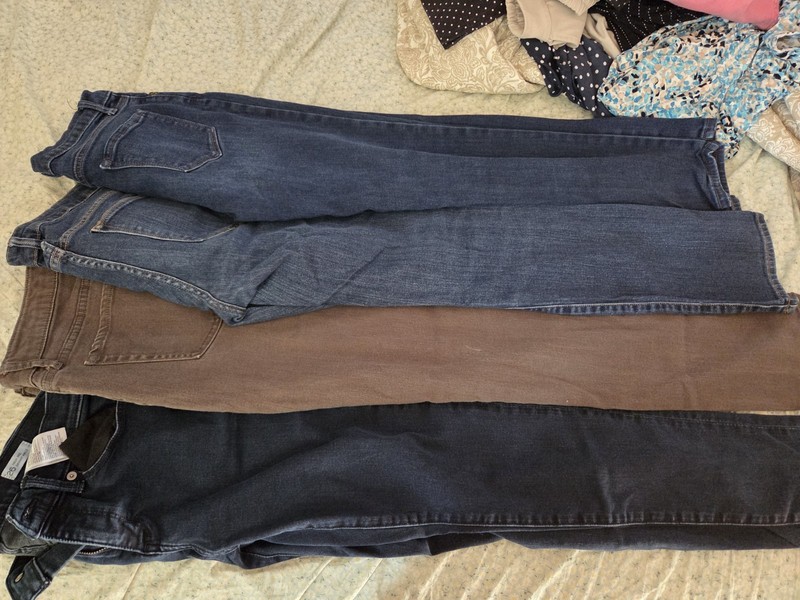 Lot Of 4 Pants GAP BANANA REPUBLIC SZ 6.. 4