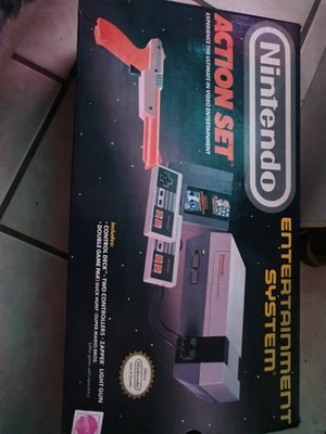  Nintendo Entertainment System Action Set  mit original Verpackung Ohne Spiel