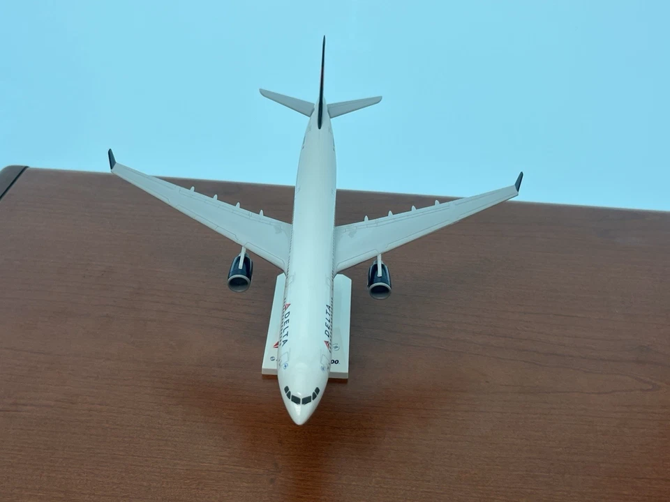 Large & Impressive Delta Airbus A330-300 1/200 Scale Desktop Travel Agency Model - Image 2 of 4