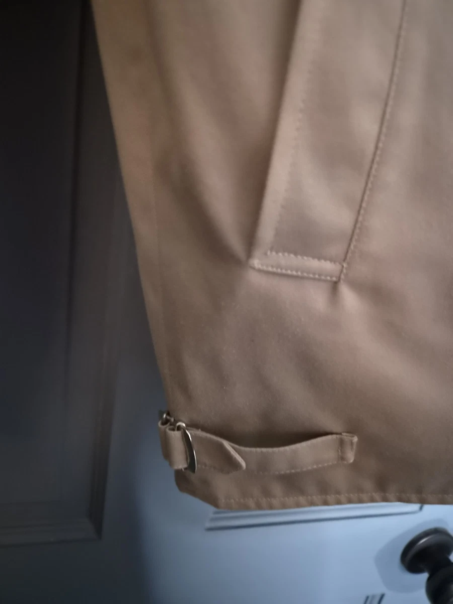 Chaqueta corta beige Burberrys forro a cuadros cuello alto talla 10 regular