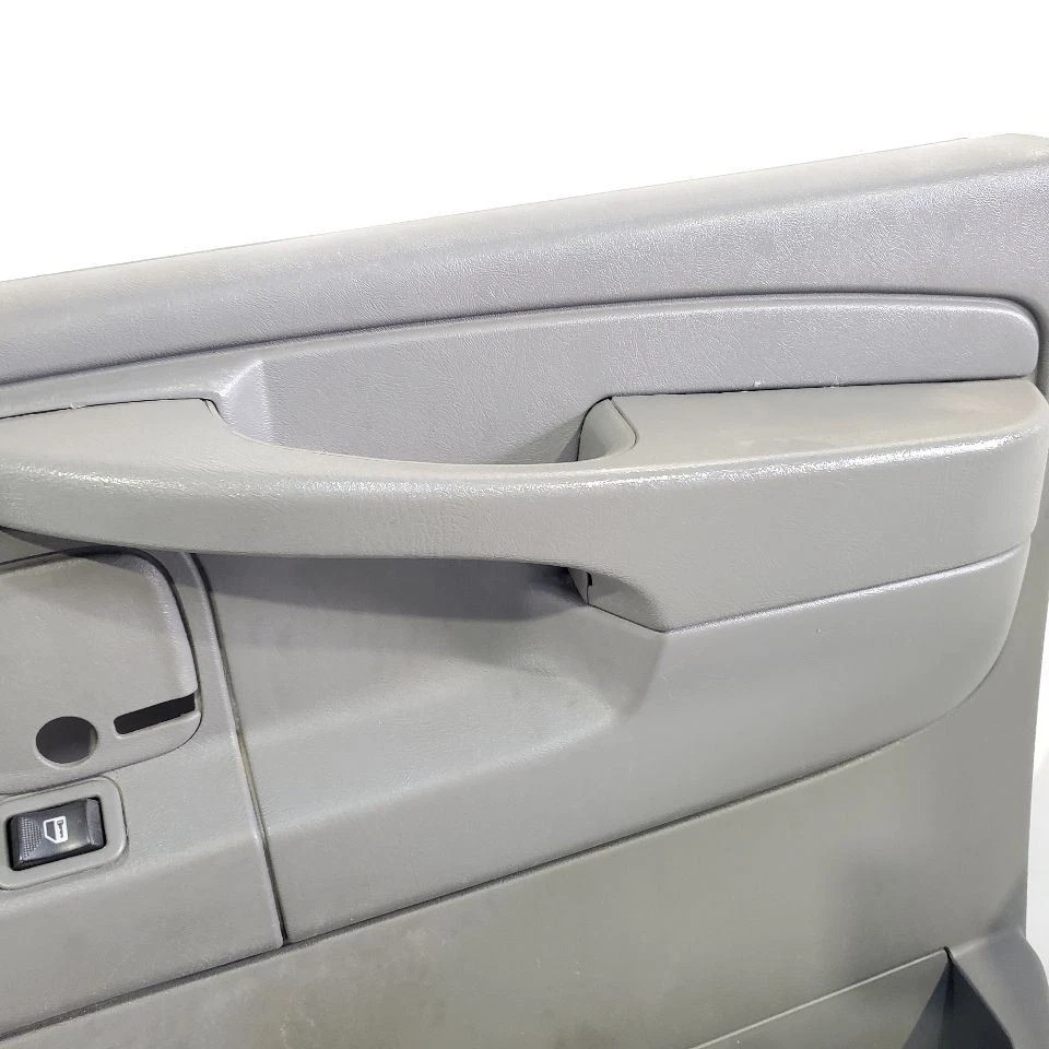 Chevrolet Express 2013 furgoneta doble 3500 OEM panel de moldura de puerta delantera derecha 20993927 Foto 3 de 4