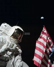 HARRISON SCHMITT APOLLO 17 ASTRONAUT ON THE MOON - 8X10 NASA PHOTO (BB-109)