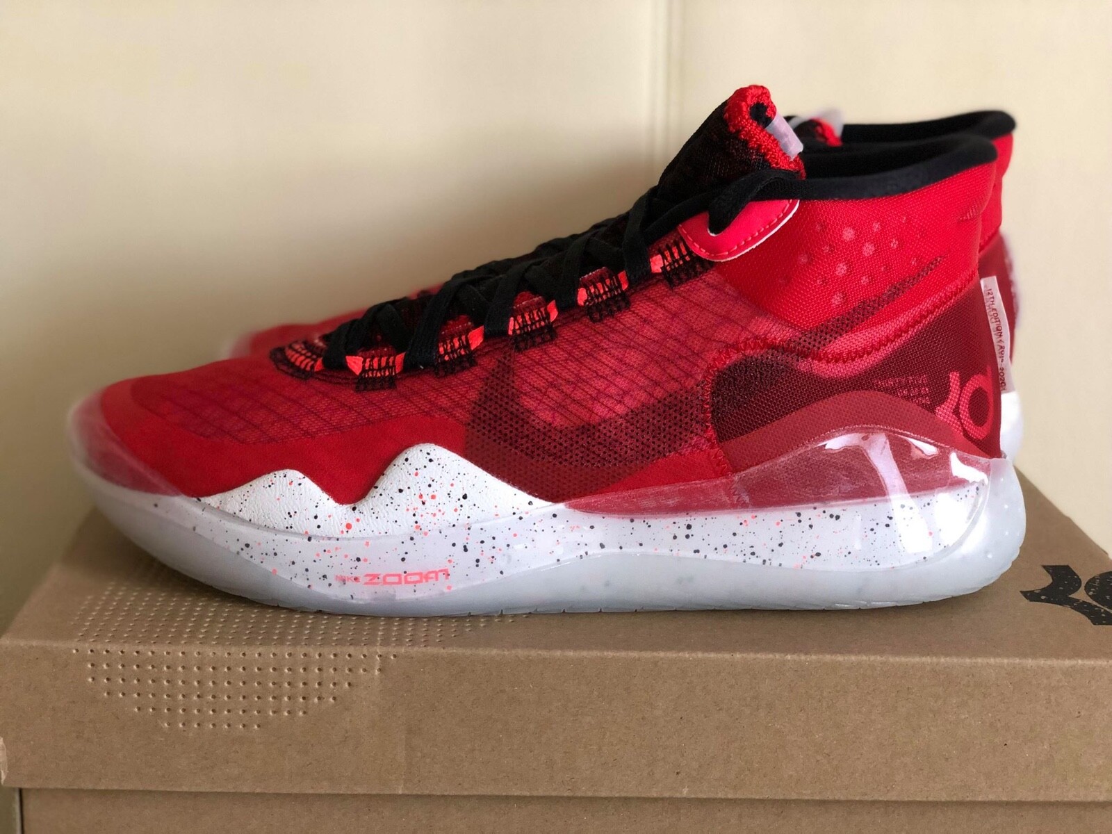 kd 12 university red