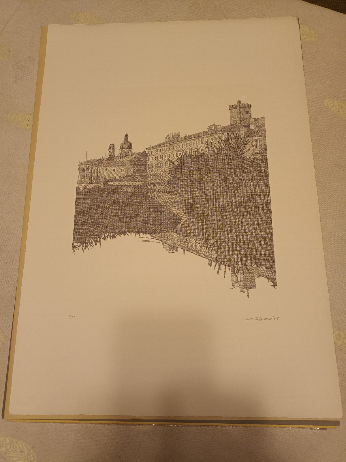 Foto 1 di 3