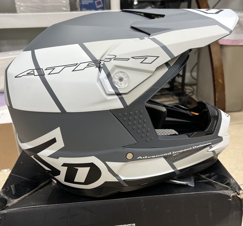 6D HELMETS ATR-1 Helmet Off-Road Helmet White/Gray/Black XL Matte Finish NEW - Foto 3 di 9