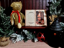 PRIMITIVE VICTORIAN VINTAGE STYLE CHRISTMAS PORTRAIT SANTA IN CLASSIC BOOK SIGN