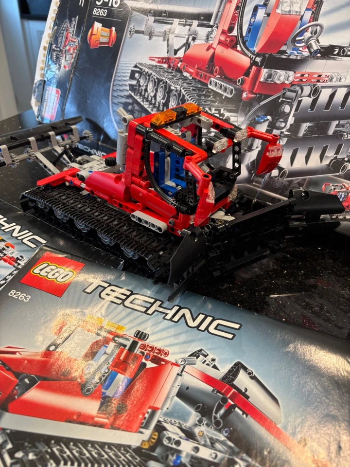 LEGO Technic 8263 Snow Groomer, photo 1 of 5