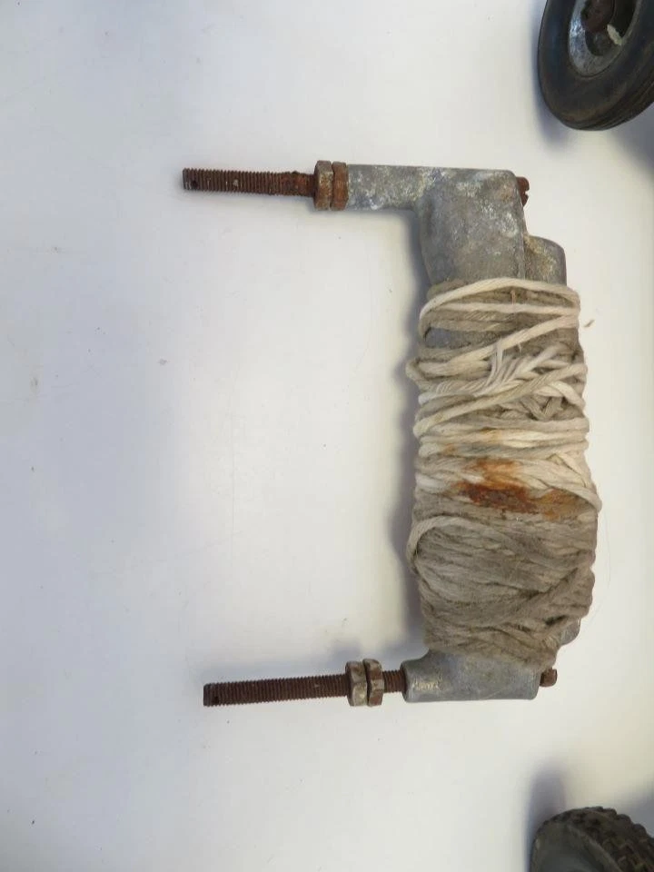 Vintage 1950s COX Thimble Drome "Prop Rod" Gas Powered Tether Car Untested - Image 4 of 4