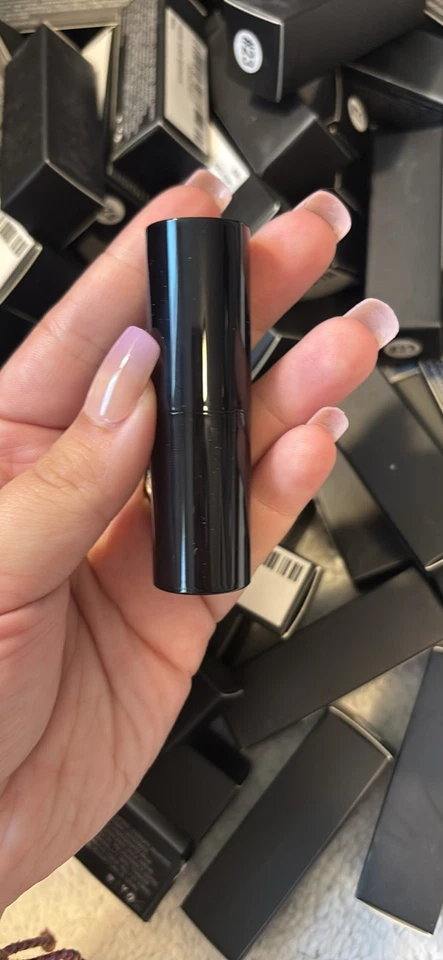 Count of 68 individual Red lipsticks no Brand, Makeup Beauty - Image 3 of 4