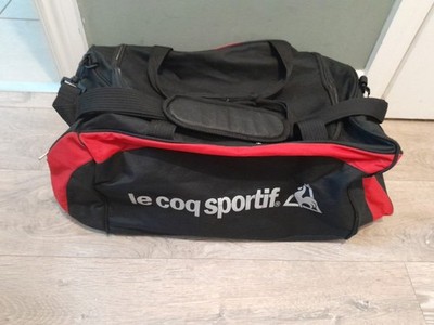 Le Coq Sportif Seesack schwarz rot Streikposten Schultergurt Boston Fitnessstudio Sport