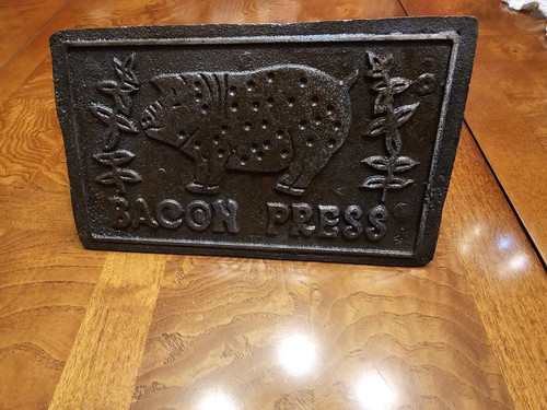 Vintage Pig Bacon Press Cast Iron Wood Handle Country Farm Decor - Picture 1 of 6