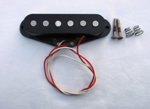 FERNANDES Fernandes Alnico single flat pole piece hanging in good condition