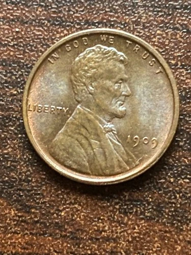 1909 p wheat cent V/D/B coin a extra fine coin mint .plus a surprise coin  3.2 g