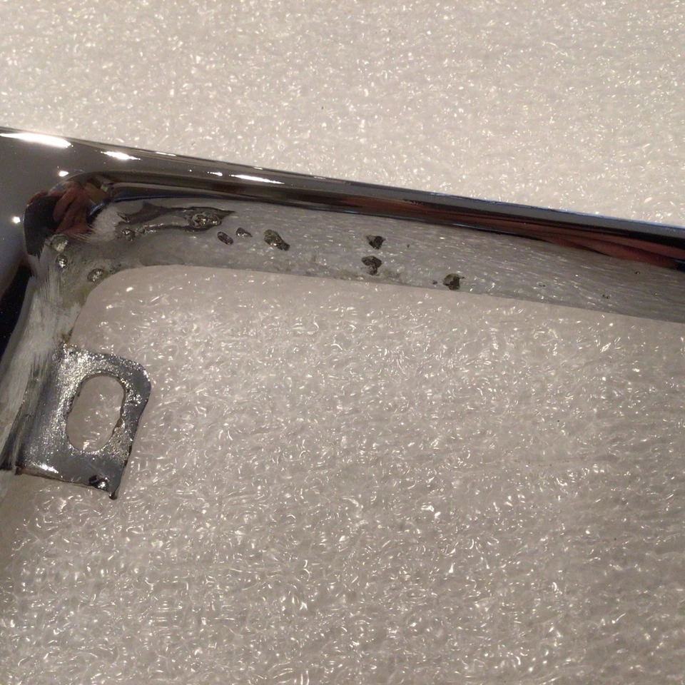 Protector de puerta de gasolina Buick 1956 Roadmaster o Super OEM GM 1954 1956 re cromo Foto 4 de 4