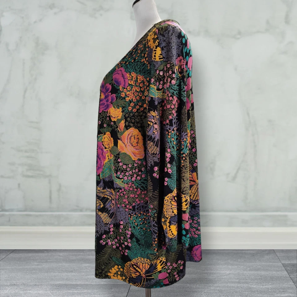Chaqueta Vikki Vi Colorida Mariposa Corbata Frontal Talla 1X Floral Slinky Tejido Cárdigan Foto 4 de 4