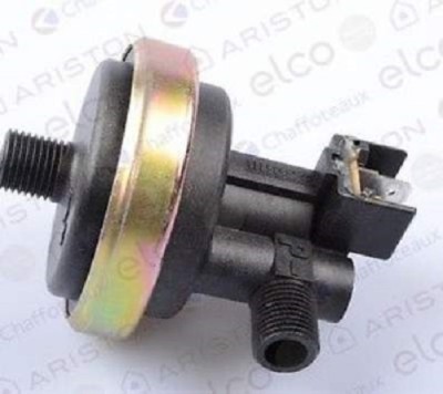 Chaffoteaux Ariston 61000658 Wasserflussschalter Neu in OVP (C5)