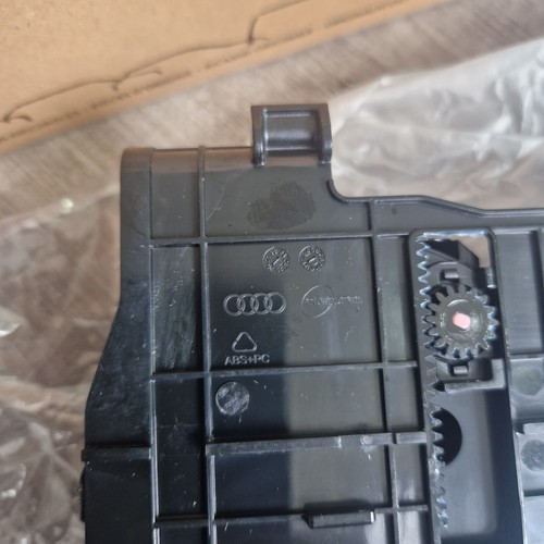 Genuine Audi Armrest Cup Holder Retrofit Kit E-tron, A6, A7 + DIY Manual - BLACK - Picture 5 of 17