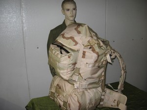 New-in-bags-US-Army-Marines-MOLLE-II-Desert-Back-Pack