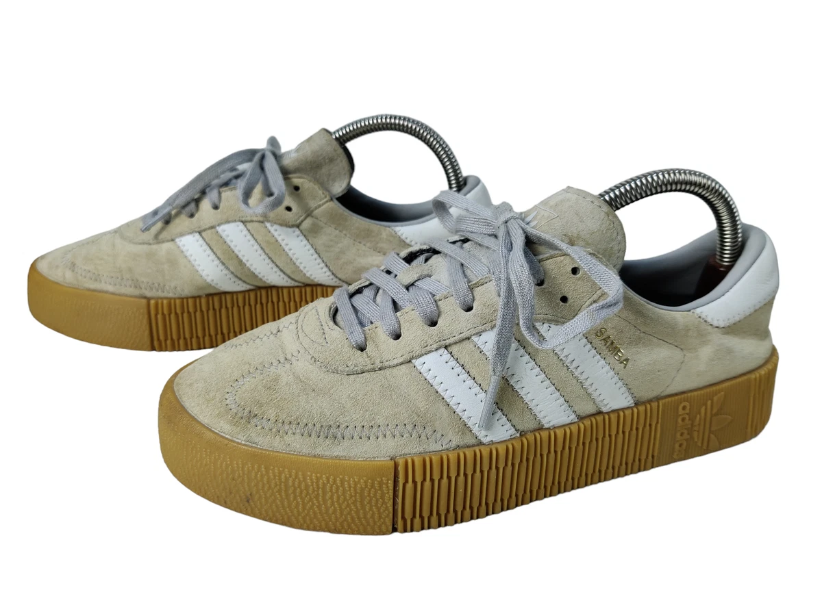 Beige adidas deals trainers womens
