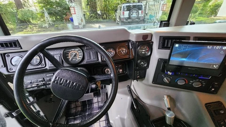 1998 Hummer H1  - Image 3 of 4