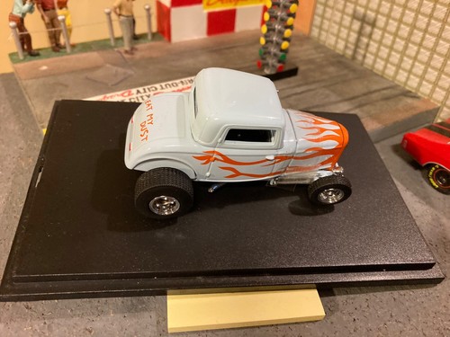 1932 Ford Hot Rod Street Rod, 1:43 scale, New in Box - Picture 8 of 11