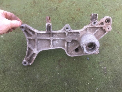 4050 Sym LA15W Joyride 125 Evo 2012 Hinterradnabe Schwenkarm Lagerträger