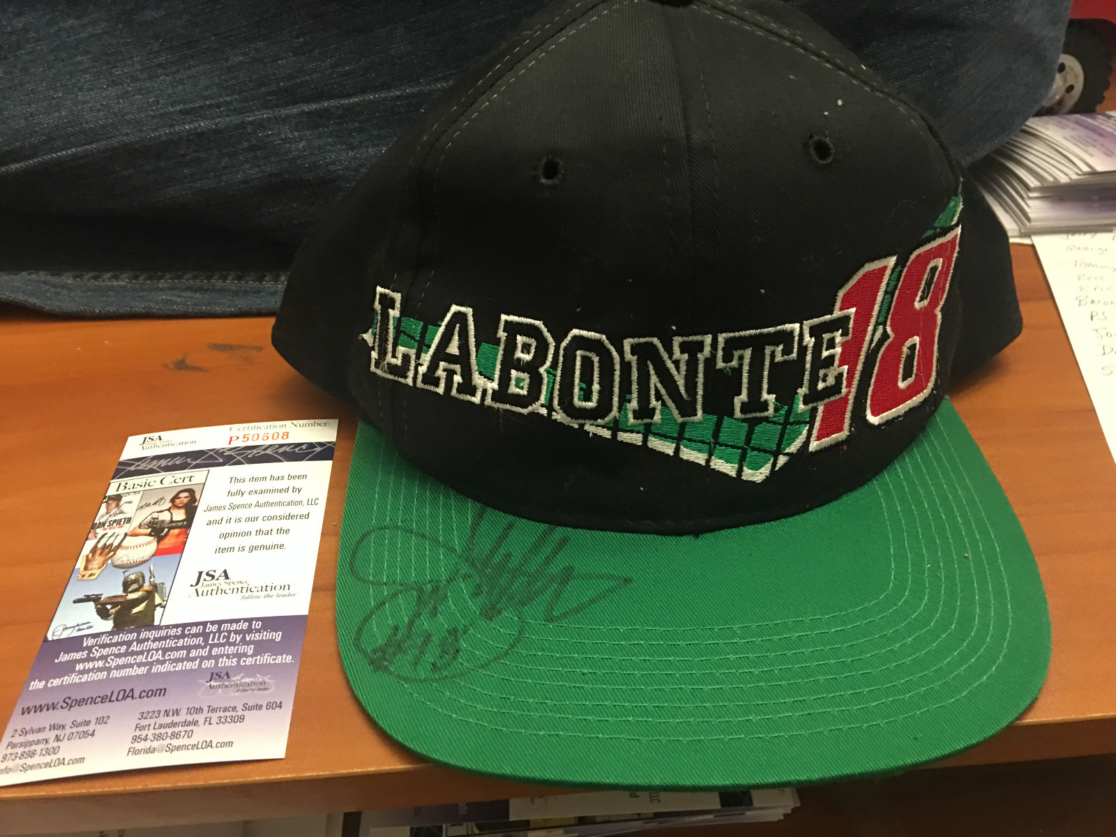 SIGNED HAT WITH JSA CERTIFICATION  SNAP BACK JOE GIBBS LABONTE 18 NASCAR