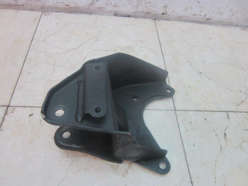 VOLVO V40 S40 2000-2003 1,9 L TURBO MOTOR TRANSMISIÓN SOPORTE DE MONTAJE MOTOR TRASERO Foto 2 de 4