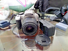 CANON EOS REBEL SLR DIGITAL WORKING CAMERA BUNDLE 8.2 MEGAPIXELS 18-55 LENS
