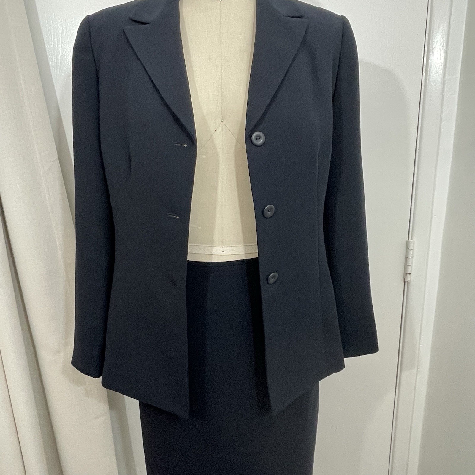 Collection For Le Suit Size 12 Skirt Suit. Midnight Navy Black See Pictures.