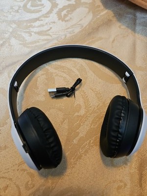 P47 Wireless Bluetooth Headphones 5.0+EDR Foldable Over-Ear w/ Controls White