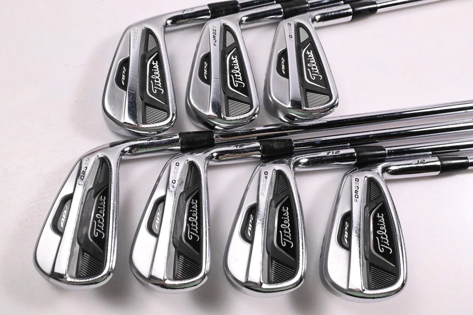 Titleist 712 AP2 Irons / 3-9i / Stiff Flex Dynamic Gold S300 Shafts - Image 2 of 4