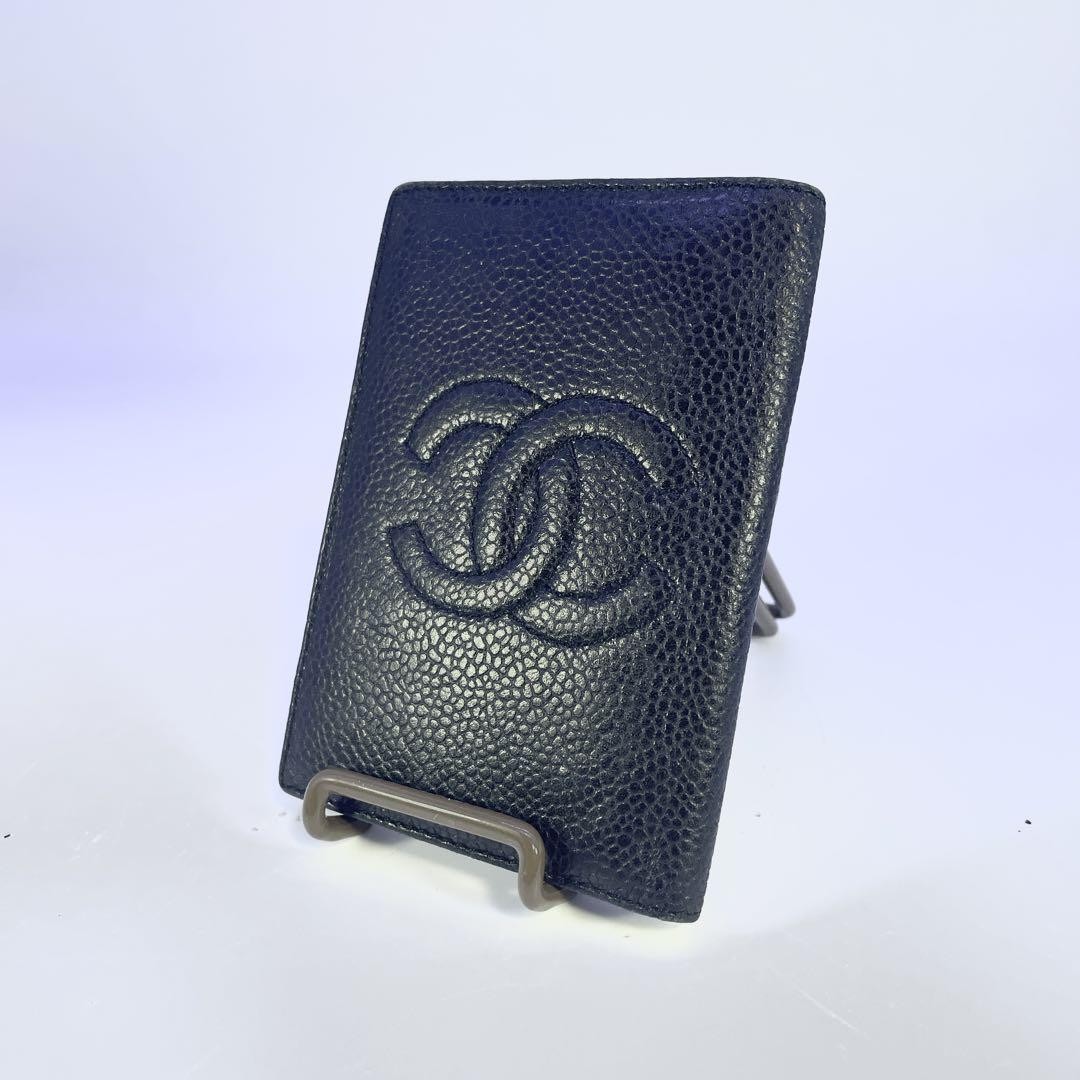CHANEL Coco Mark Bi-fold Wallet with Card Slots in Black MO030546